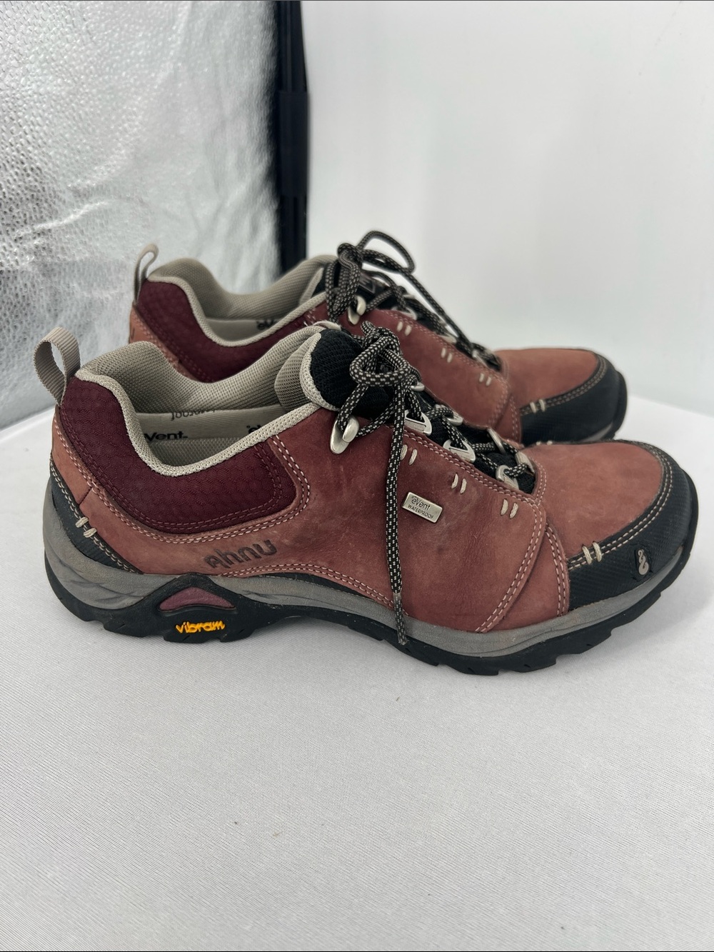AHNU MONTARA II WP MISSION FIG BOOTS